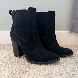 Dolce Vita Black Suede Western Ankle Boots with Classic Block Heel, Size 8